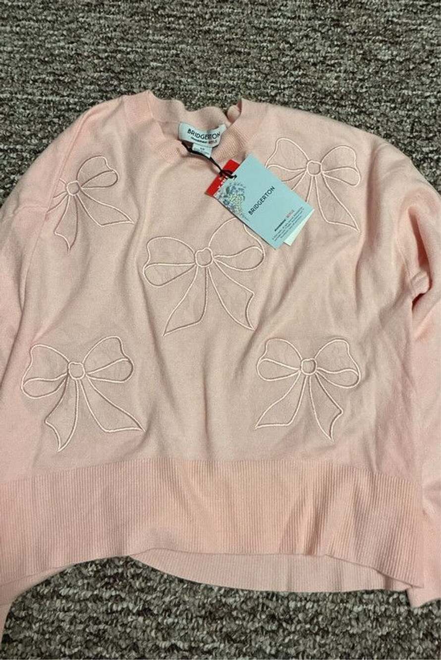 Women’s x small bridgerton pink bow sweater nwt